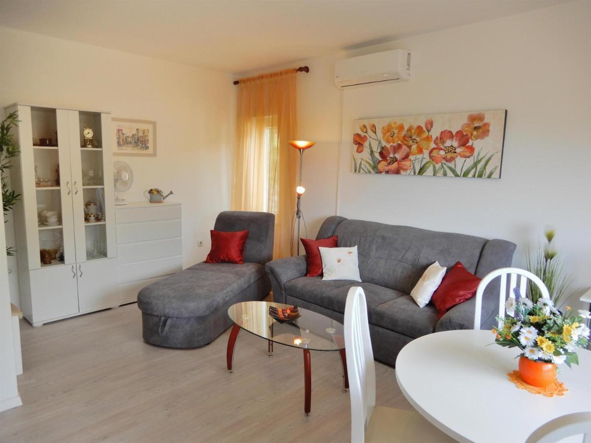 Apartment Ketty Mošćenička Draga Buitenkant foto